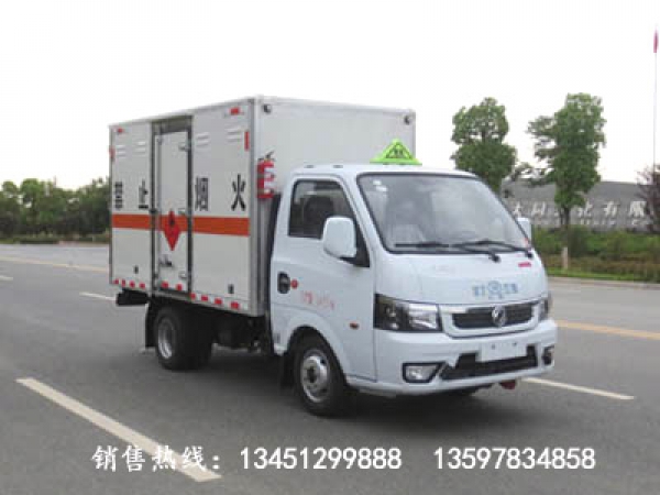 東風途逸易燃氣體廂式運輸車(汽油國六)