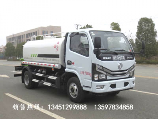 東風小霸王灑水車裝水4噸(國六)