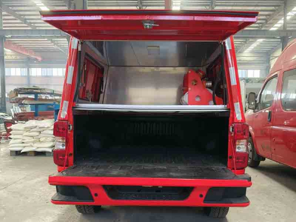 慶鈴皮卡四驅(qū)器材消防車(chē)(上藍(lán)牌)